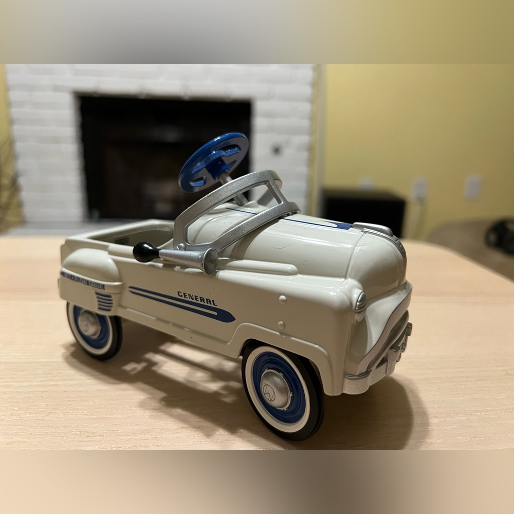 Pedal Car, Kiddie Car Classics, Hallmark, 1950 Murray General, Numbered Edition